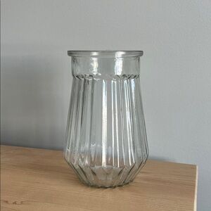 Elegant Clear Glass Vase
